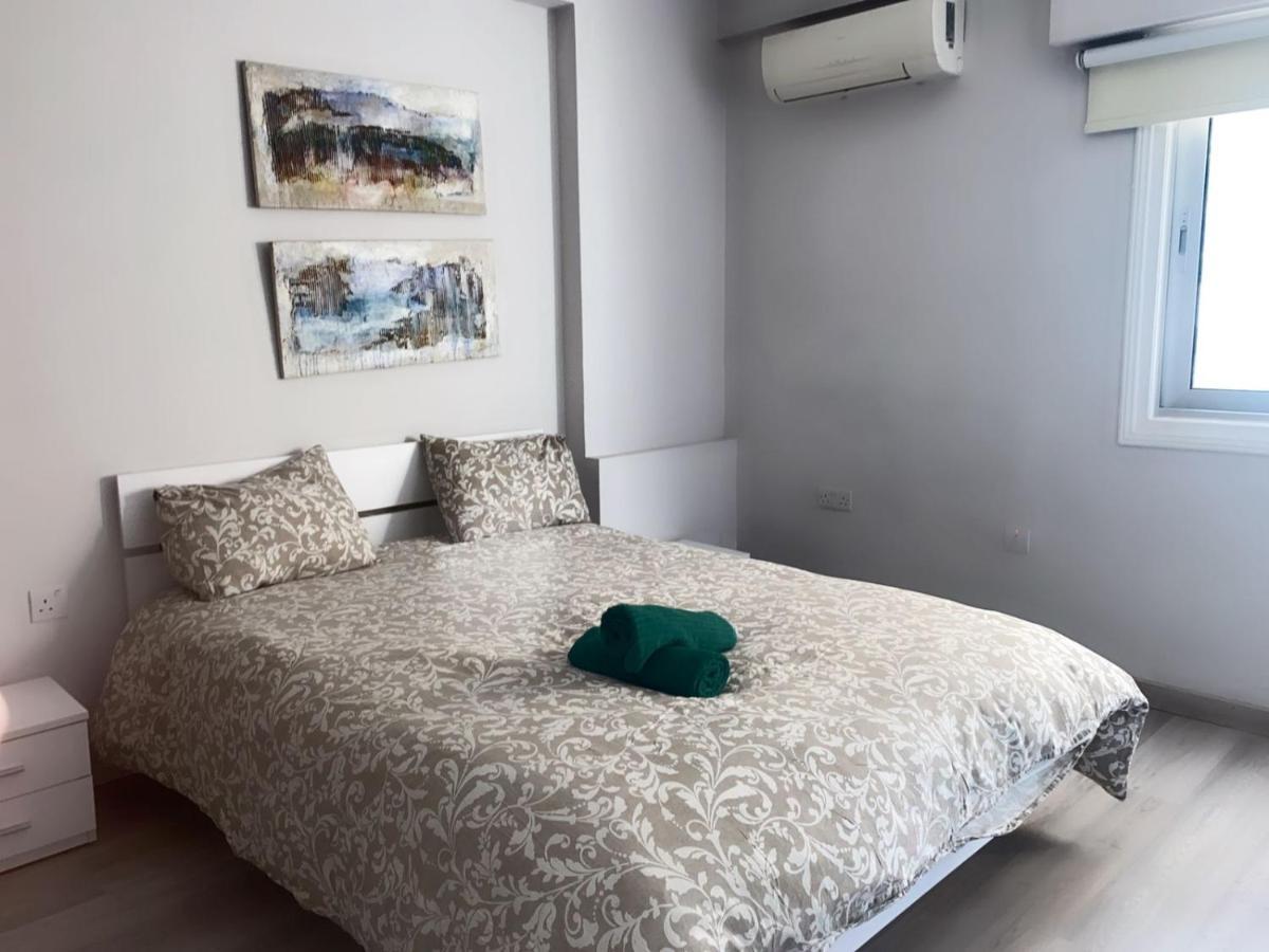 Paradise Promenade Apartment, 2Min Distance From Larnaca Marina Esterno foto