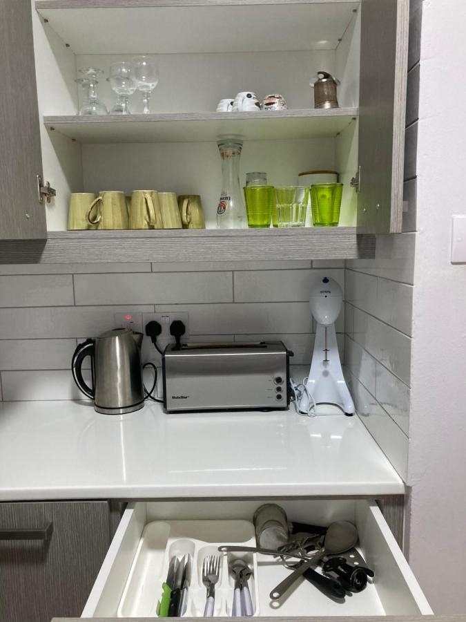 Paradise Promenade Apartment, 2Min Distance From Larnaca Marina Esterno foto