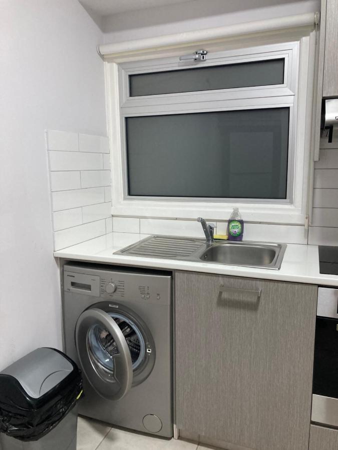 Paradise Promenade Apartment, 2Min Distance From Larnaca Marina Esterno foto
